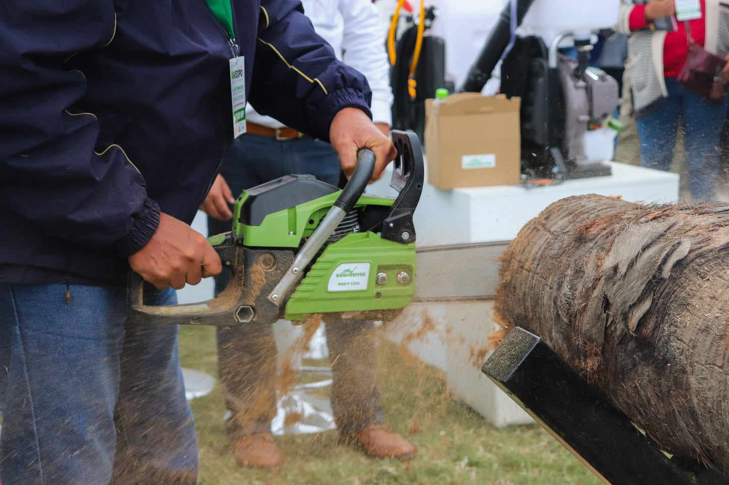 Motosierra 28 Pulg. Bonhoeffer